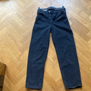90s Baggy Jeans - Köpte dem för små och därför har bara använt några gånger. 