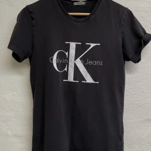 Calvin Klein  - Calvin Klein tröja  Storlek S 