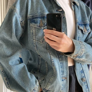 jeansjacka - bdg  - oversized jeansjacka från urban outfitters, märke - bdg