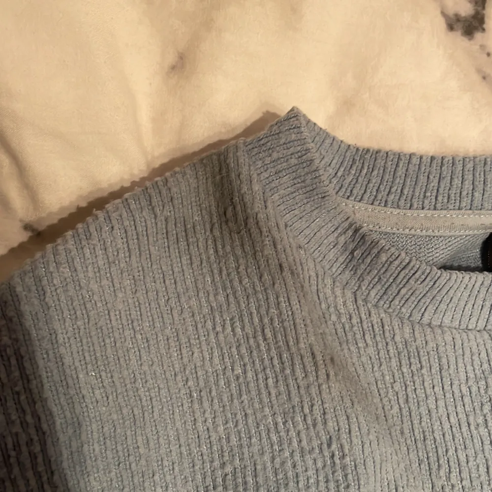 Ljusblå tröja från gina tricot i storlek M. Tröjor & Koftor.