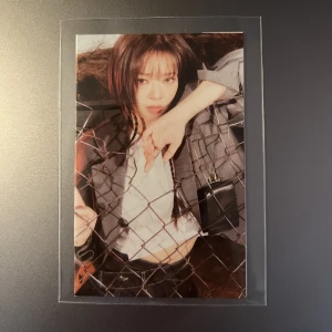 Twice RTB - Säljer eller tradear dessa kort helst mot Dahyun eller Tzuyu kort men är öppen för alla medlemmars kort! Det första kortet är ett meddelande kort och det andra är ett postcard.