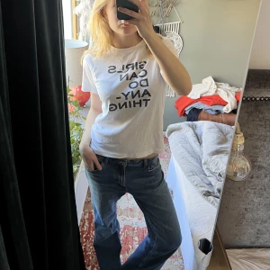 Zadig T-shirt  - Girls can do anything T-shirt från Zadig typ helt oanvänd. 