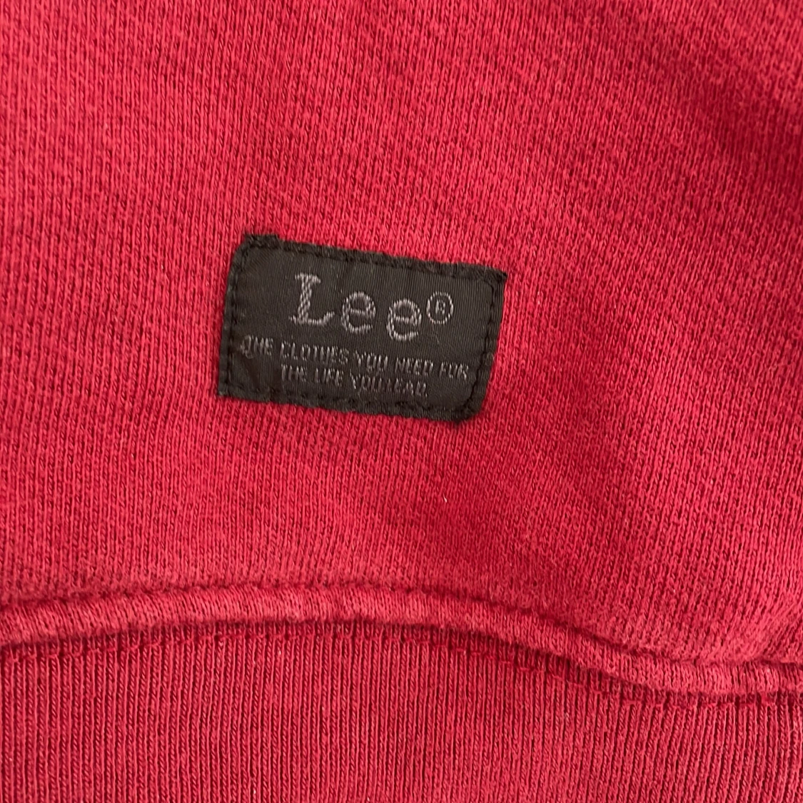 Röd lee cruwneck  - 90