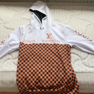 Louis vuitton - Den är ny inte använda mycket bara några gånger 