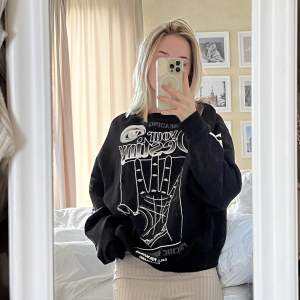 Superskön sweatshirt från Madlady Storlek: xs Använd fåtal gånger