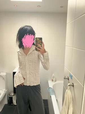 söt skjorta - supersöt figurnära skjorta med smala rosa ränder, storlek xs-s 