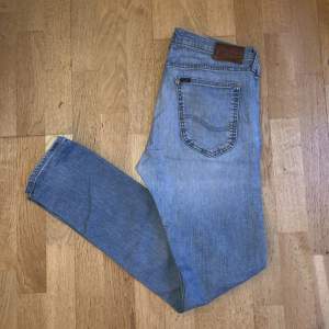 Lee slim jeans | Storlek W32 L32 | Inga defekter | Pris: 200kr