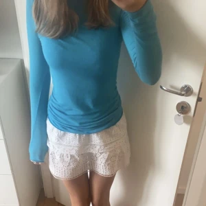 Intimissimi tröja - Undrar om någon vill byta sin intimissimi tröja i typ vilken färg som helst (ska va i storlek s) mot min turkos/blåa❤️ säljer oxå  för 250