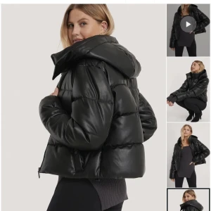 NA-KD jacka ✨ - Säljer min fina jacka från Nakd. Har använt fåtal gånger men har inga skador. Den är stl 32 och passa mig som har Xs ☺️💞nypris 639