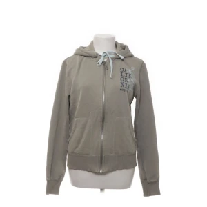 Zip up tröja - Esprit zip up, inga tecken på användning och inga defekter🙌