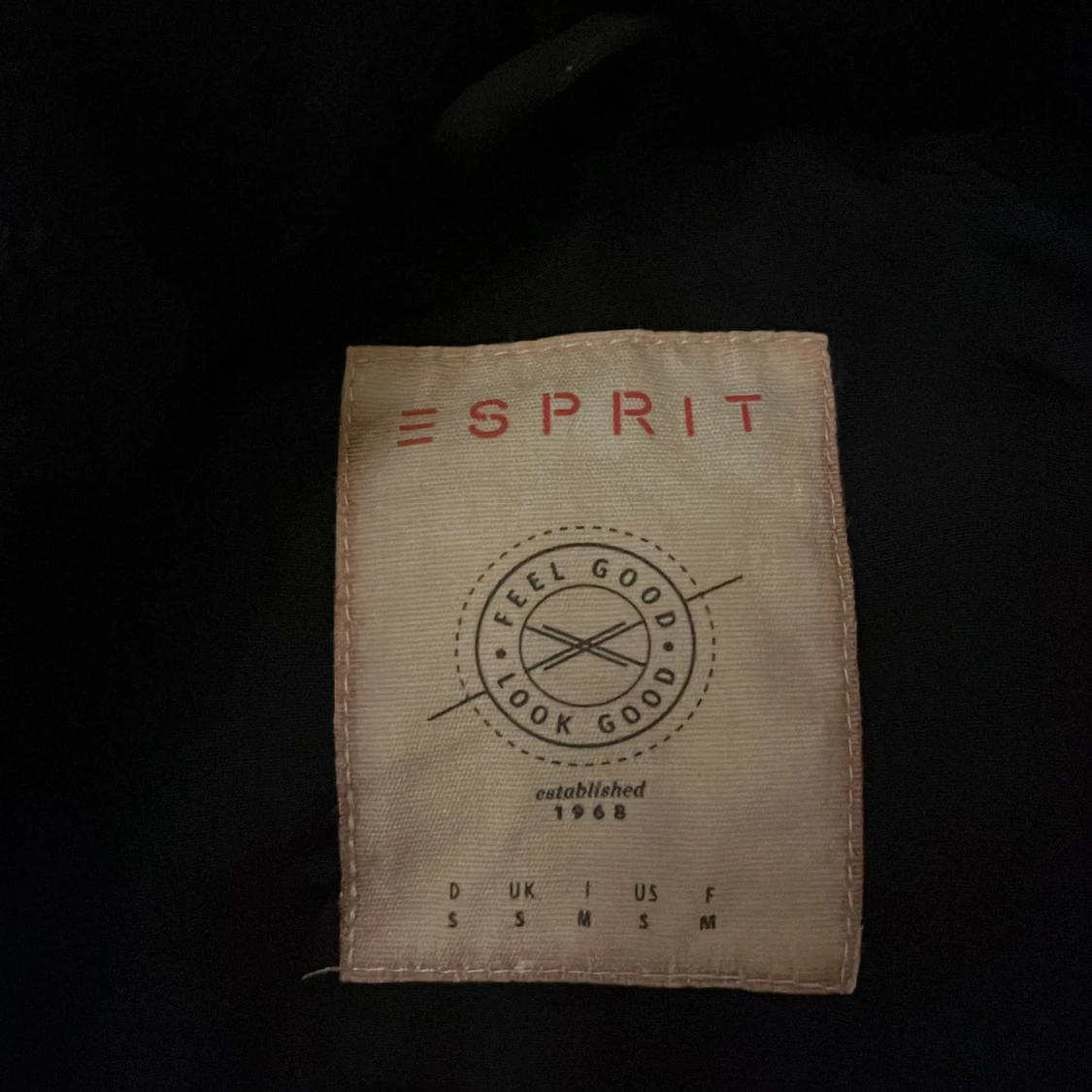 Vinterjacka från Esprit - 91