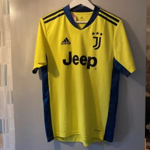Juventus Tröja - Fin tröja i bra skick som är äkta.