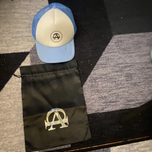 All cap ONE keps  - All cap ONE keps slm ej säljs längre så väldigt sällsynt köpt för 499kr mitt pris 189&