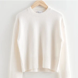 Other stories tröja - Stickad tröja från other stories i storlek S!💞Använd fåtal gånger! 