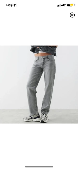 Grå Low straight jeans  - Superfina jeans som inte längre används