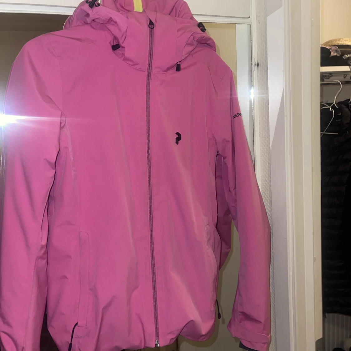 Skidjacka peak performance amina jacket 