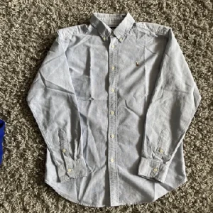 Ralph Lauren skjorta - 10/10 skick. Storlek S.