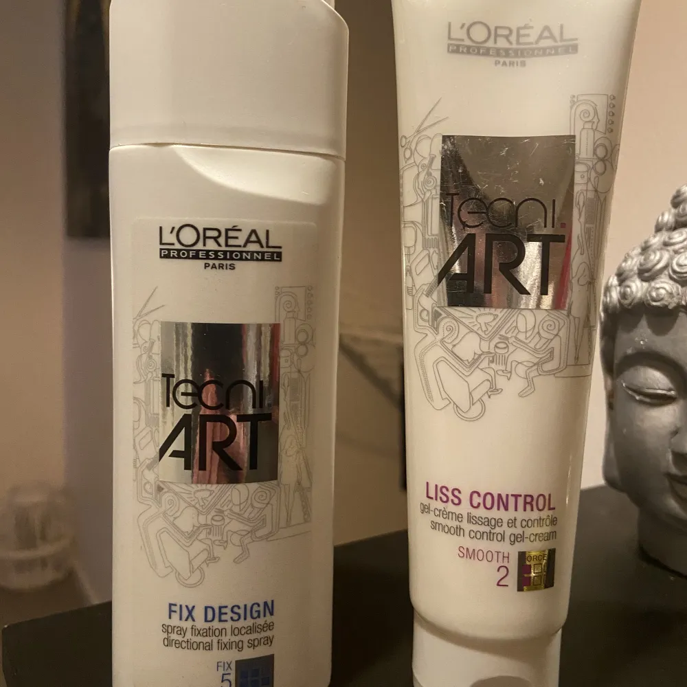 Säljer detta hårpaket med två hårprodukter från loreal professionnel serie tecni art. En gel cream och ett fixerings/finishing spray. Båda är bara testade/använda någon gång.. Övrigt.