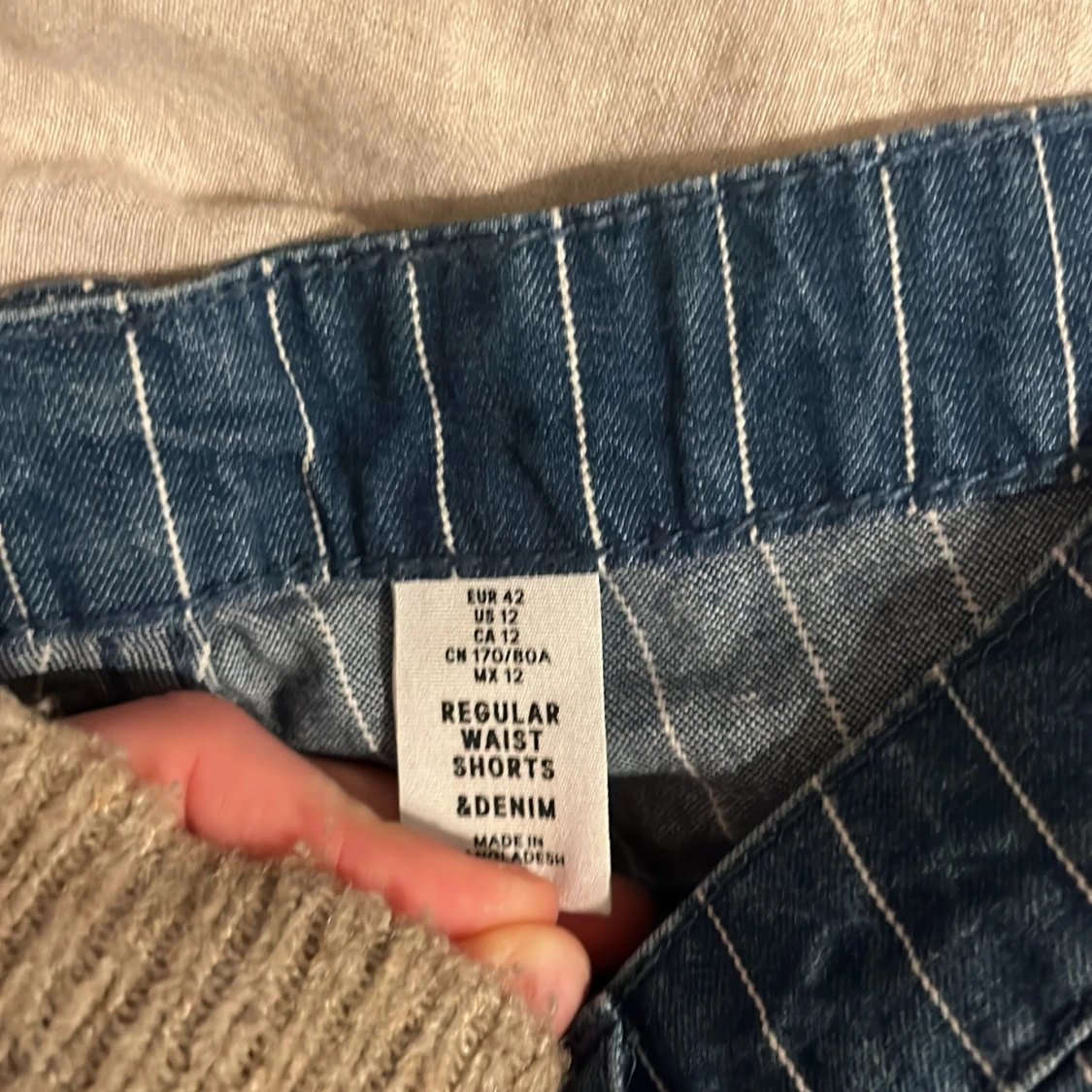 Randiga jeansshorts  - 91