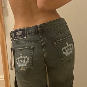 Victoria Beckham jeans - Ny med prislapp. Storlek S. Midja: 38 cm Innerben: 88 cm   