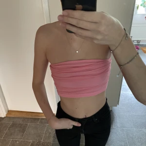 Tubtopp  - Rosa tubtopp, aldrig använd🤍