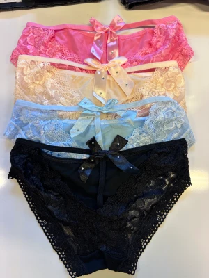 Trosor 4st - Nya ej använda. Fina trosor i 4 olika färger