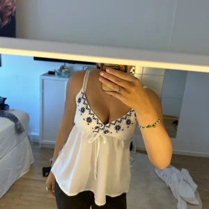 söt topp - söt topp ifrån shein, tyvår för liten