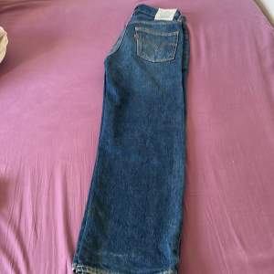 Levis jeans,501 lite använda,26 midja,30 längd 