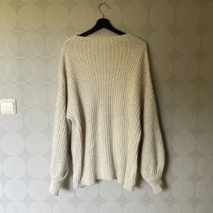 Oversized stickad klänning - Oversized stickad klänning. Storlek XXS, men skulle inte påstå det. Tycker är typ en xs/s.