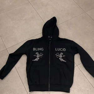 Rhinestone zip - Oanvänd Bling Lucid zip hoodie storlek xs. Pris kan diskuteras 