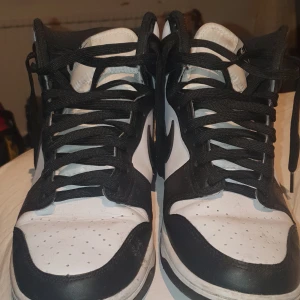 Nike Dunk High Retro - Dm för mer bilder 