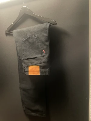 Levis jeans 501 - Nästan oanvänd, bra skick. Storlek-W:33 L:32