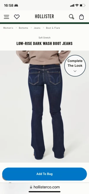 Lågmidjade hollister jeans - Säljer heeelt oanvände jeans från hollister köpta i somras men passade tyvärr inte. Skriv för fler bilder