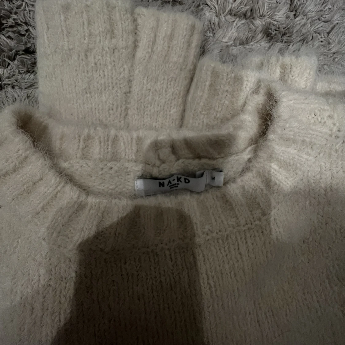 Vit stickad tröja - 91