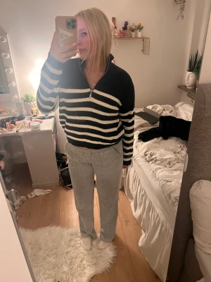 Stickad tröja - Säljer denna stickade tröjan från zign, super mysig och aldrig använd💓