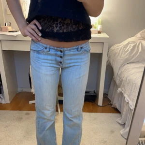 Lågmidjade jeans - Lågmidjade jeans🩵 Passar mig som är 168