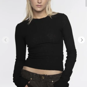 Adsgn tröja - Säljer denna adsgn tröja i stl L men passar väldigt bra till s/m eftersom den är väldigt liten i stl. Den är begagnat bra skick! 