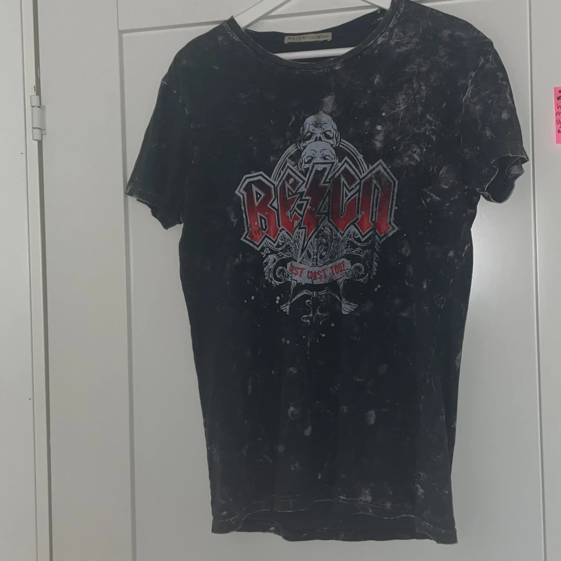 Svart t-shirt med tryck