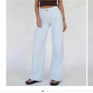 Linnebyxa - Säljer dessa oanvända linnebyxor i linnematerial från venderbys. Färgen är ljusblå & de är i storlek S 💙