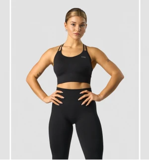 ICIW BH  - Modell: Define Seamless  Storlek S Säljes i fint skick medföljer påse och tags. 