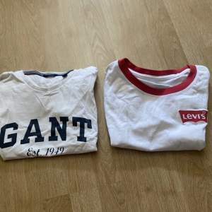 Säljer Gant och Levis t-shirts för  70kr styck och båda för 100kr  Gant tröjan är i barn storlek 158/164  Levis tröjan är i storlek xxs/xs