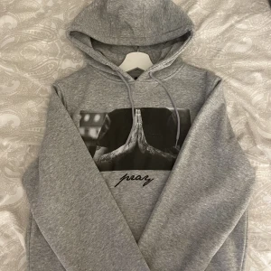 Hoodie - Super gosig och fin hoodie i nyskick💖