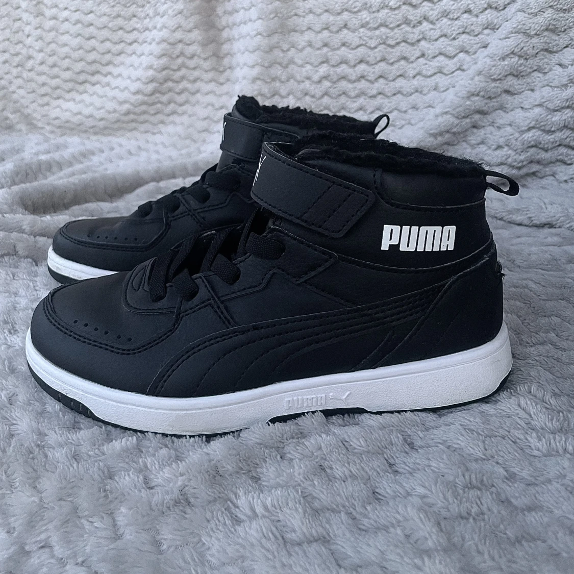 Puma Rebound Joy Fur Junior. Storlek 34 - 90