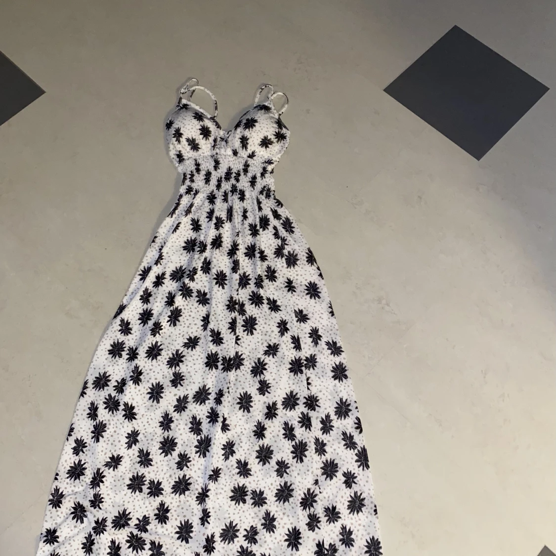 Blommig långklänning