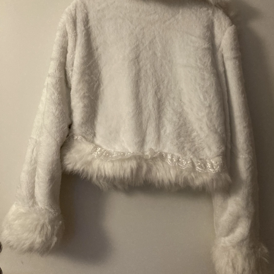 Vit pälsjacka - 91