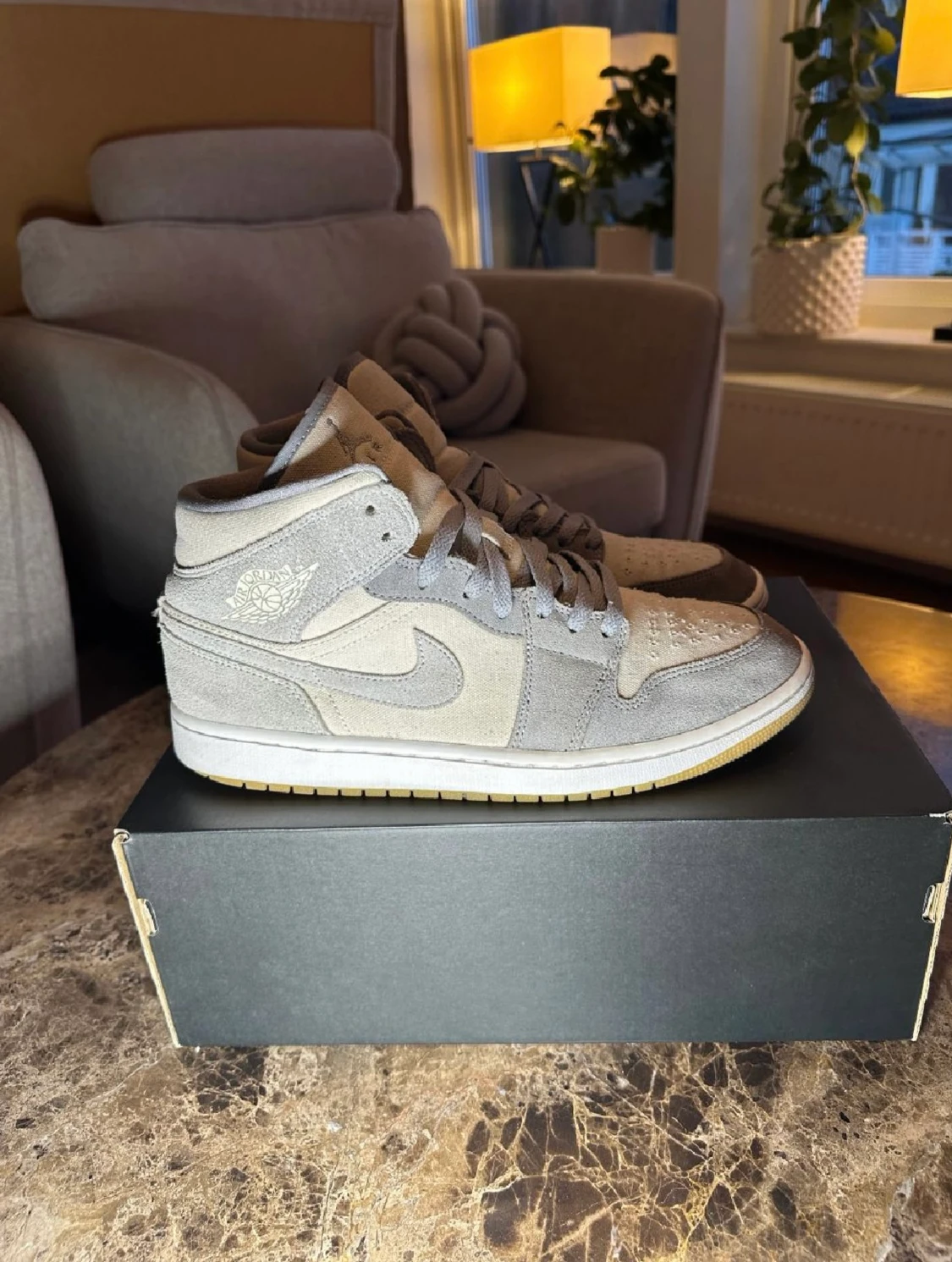 Jordan 1 Mid coconut milk particle grey - 90