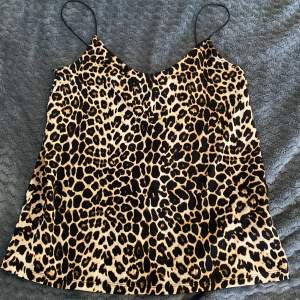 Leopard linne. Ny. Storlek S