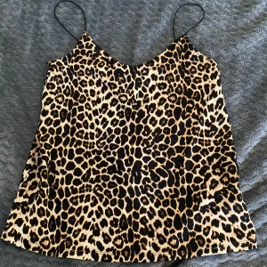 Leopard linne - Leopard linne. Ny. Storlek S
