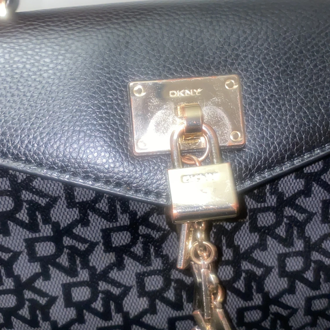 Säljer min underbara DKNY väska  - 91