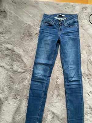 Levis jeans - Skinny levis jeans i storlek 24 Inte mycket använda, jätte fint skick